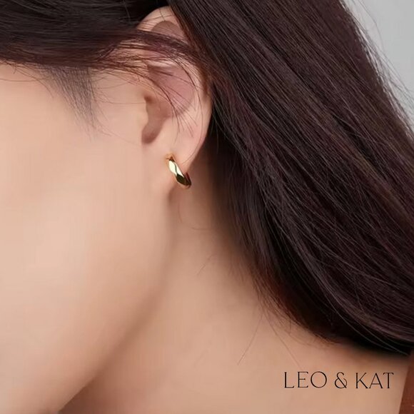 Diamond Cut Gold Chunky Huggie Earrings. 925 Sterling Silver. #1036 - Picture 2 of 5